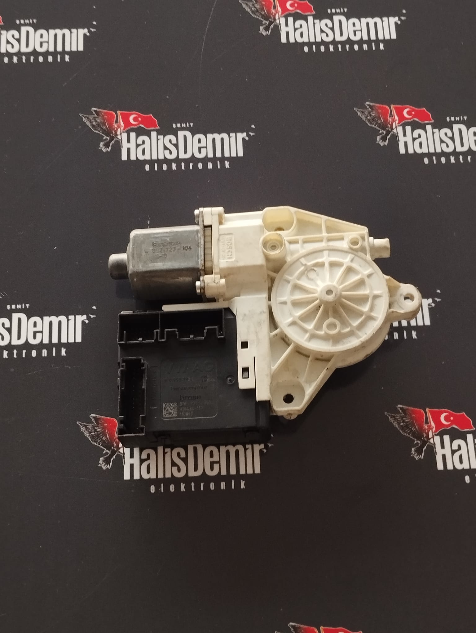 3C0959792C-3C0 959 792 C VOLKSWAGEN PASSAT SAĞ ÖN CAM BEYNİ