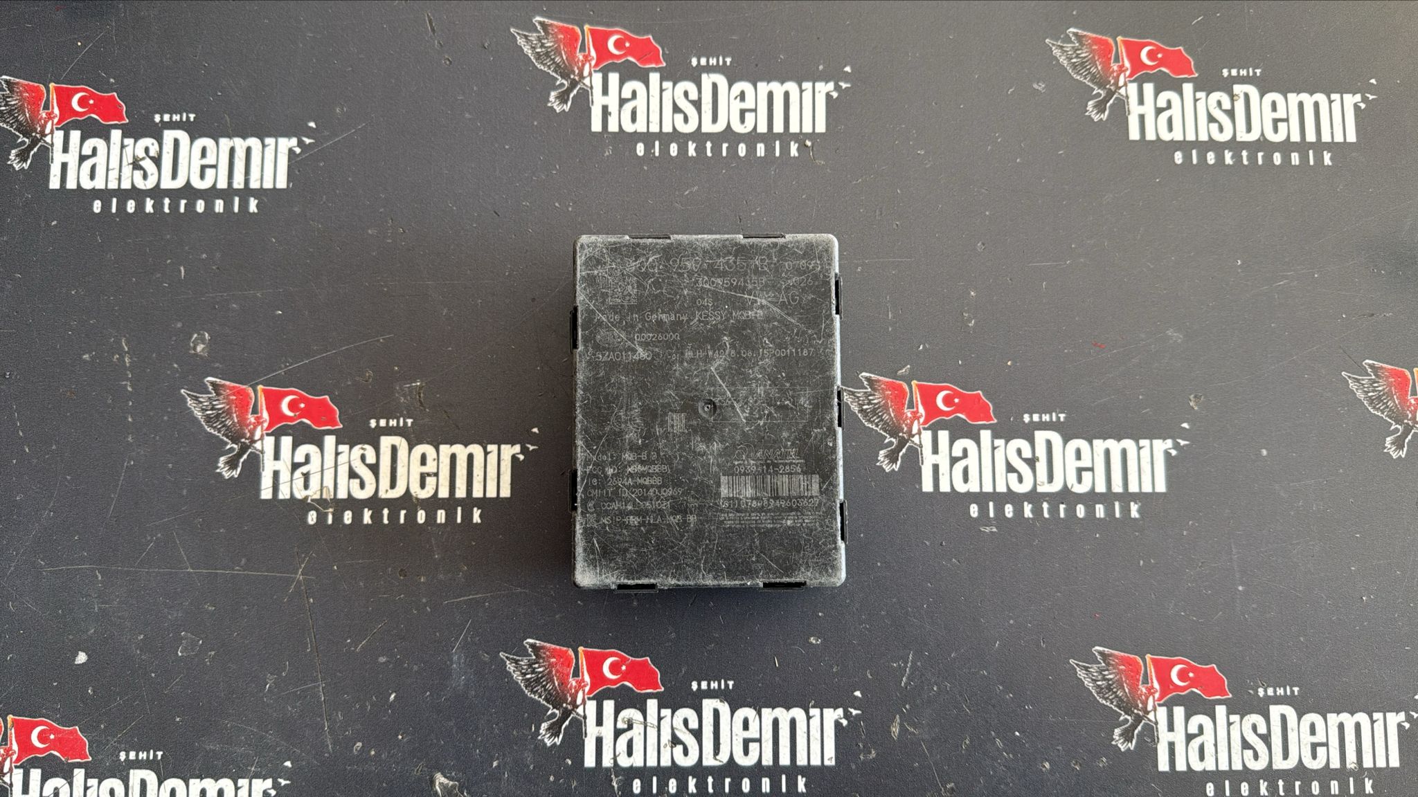 3Q0959435B VOLKSWAGEN PASSAT ANAHTARSIZ GİRİŞ START STOP BEYNİ