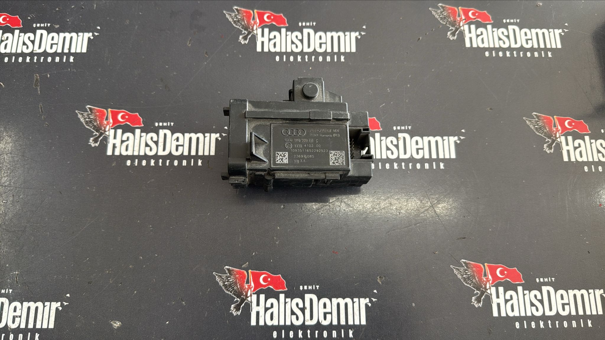 8K0909131C Audi A4 A5 Q5 Kontak Anahtarı Yuvası Orjinal Çıkma