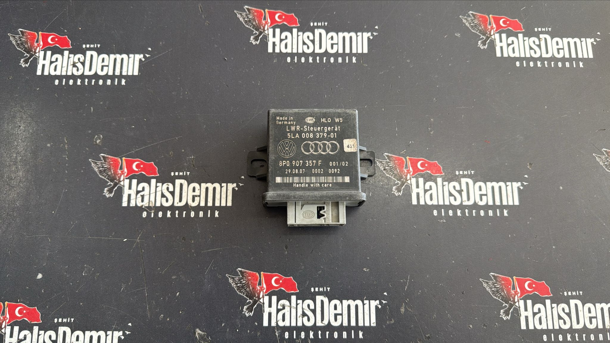 8P0907357F AUDİ A3 FAR AYAR BEYNİ 5LA008379-01