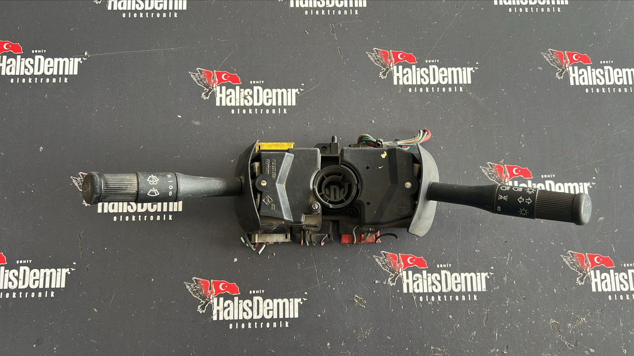 ALFA ROMEO SİNYAL SİLECEK KOLU