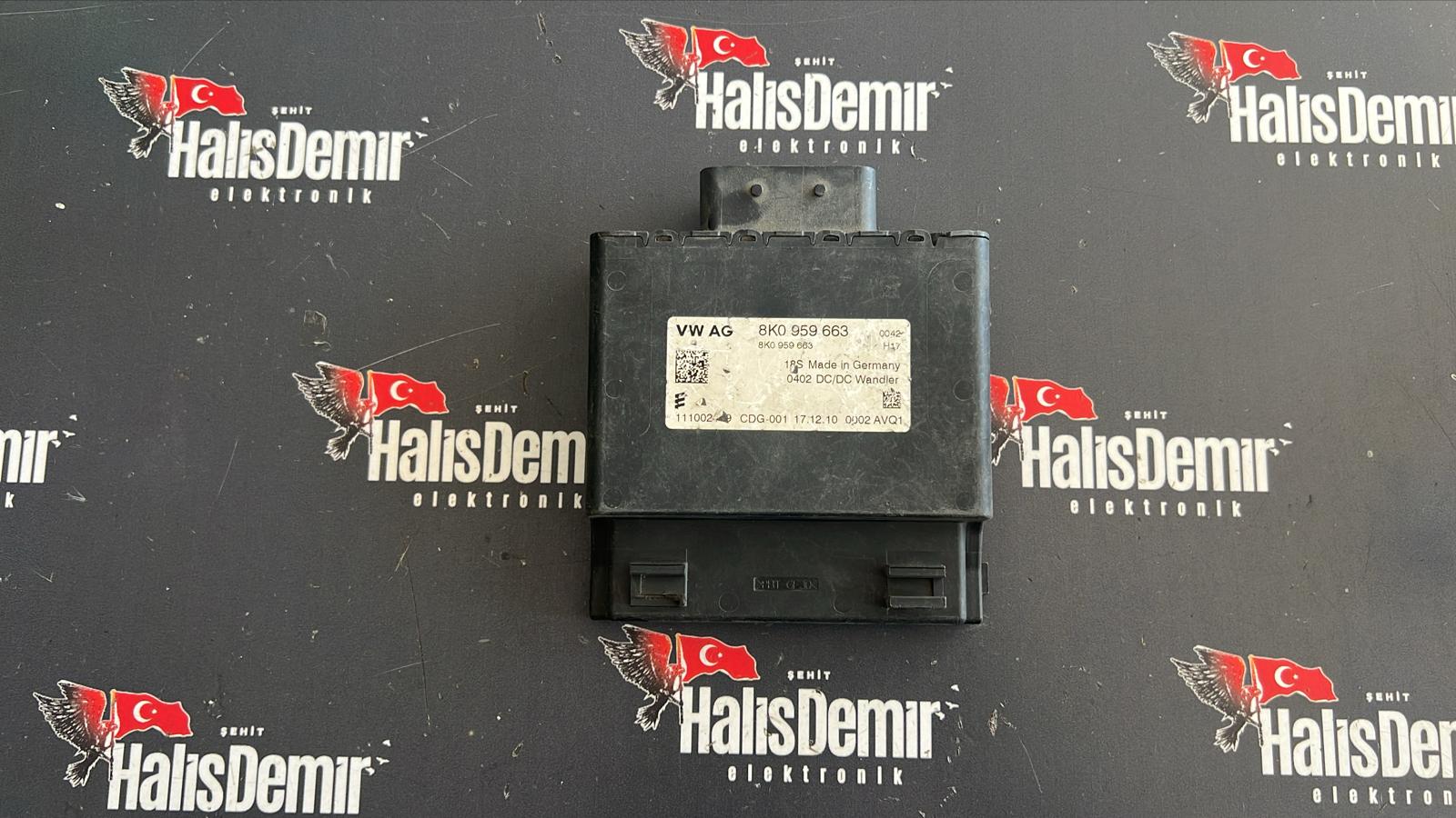 Audi A4, A5 voltaj stabilizatör beyni 8K0959663