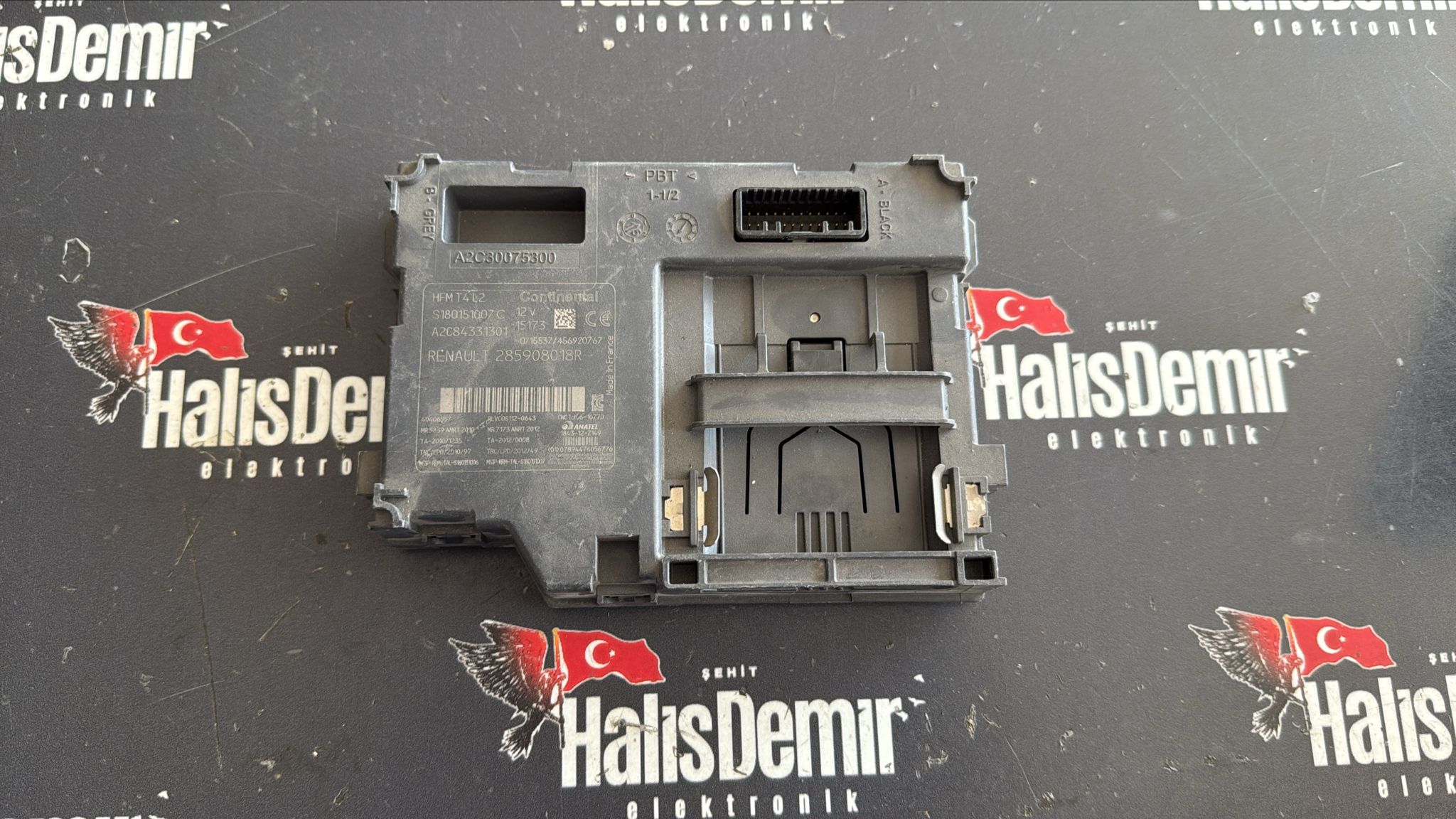 CLİO 4 KART OKUYUCU MODÜLÜ BEYNİ 285908018R