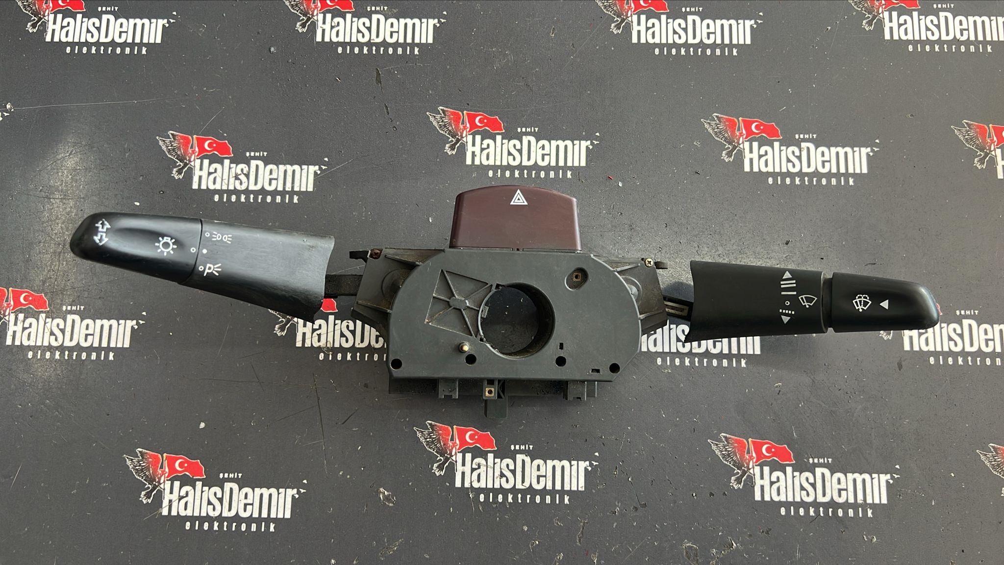 MERCEDES SPRİNTER SİNYAL SİLECEK KOLU