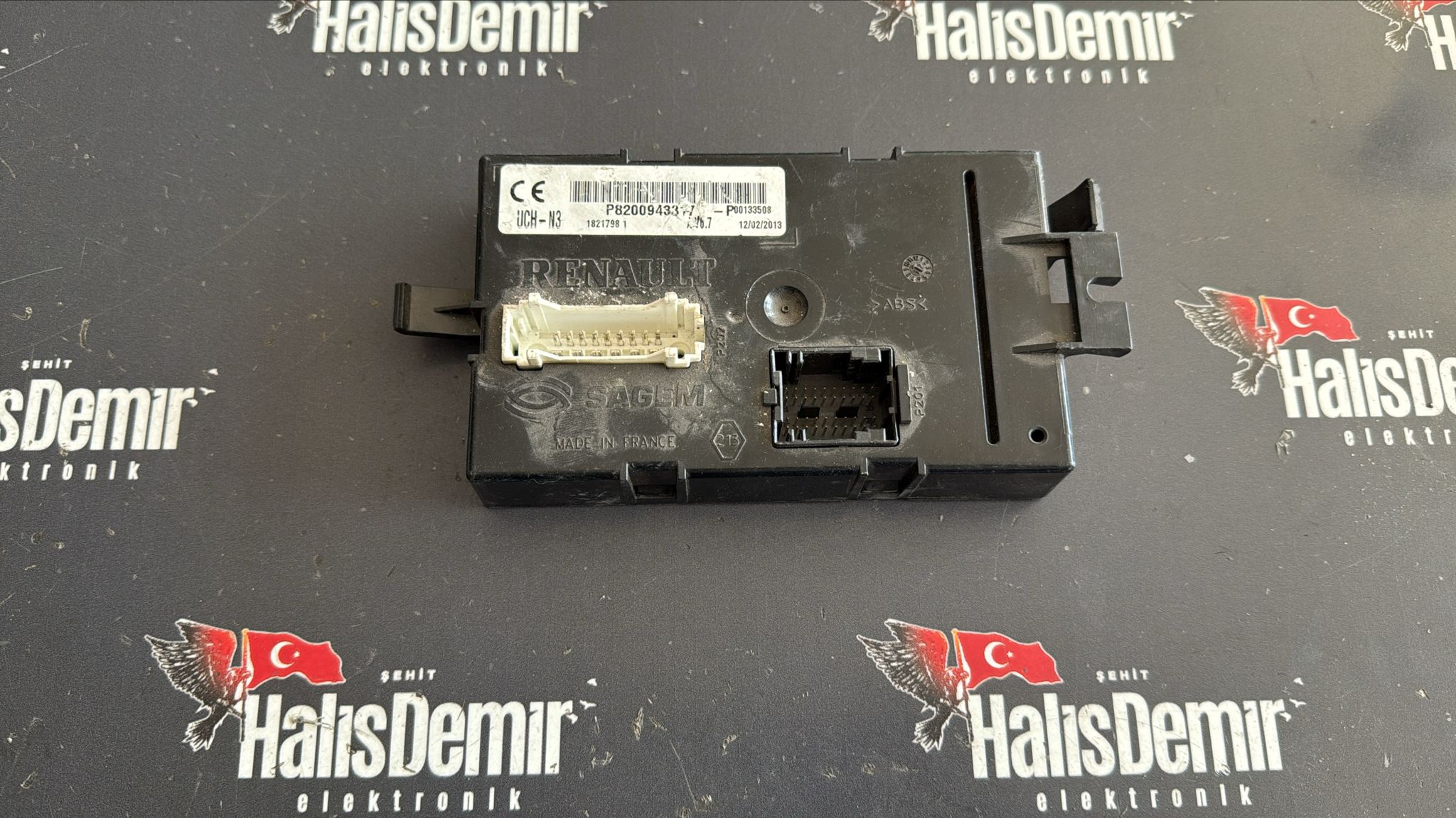 Opel Vivaro Renault Trafic KANGOO UCH Beyni P8200943317