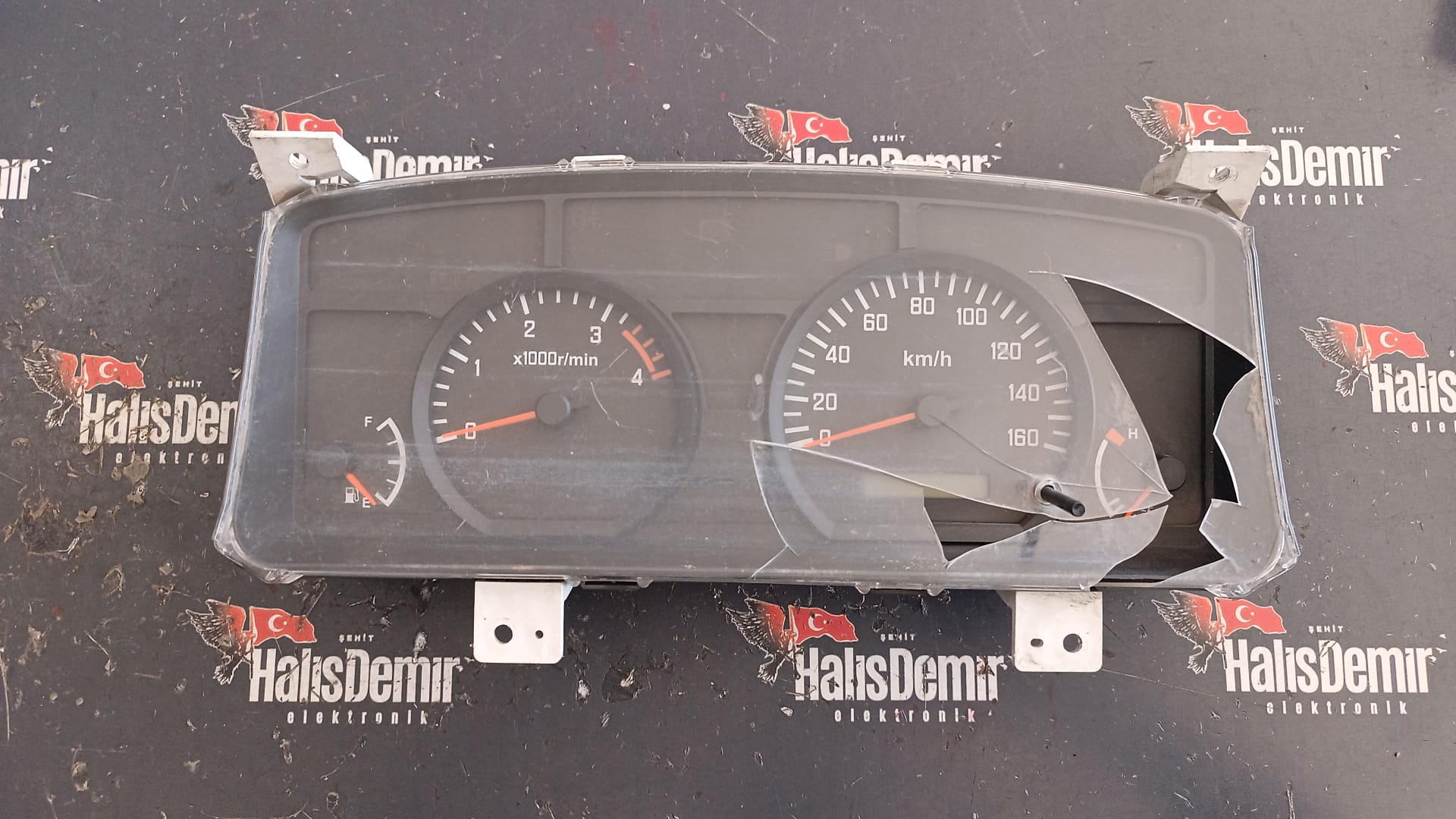 1502050116 ISUZU NLR NNR GÖSTERGE PANELİ KİLOMETRE SAATİ 