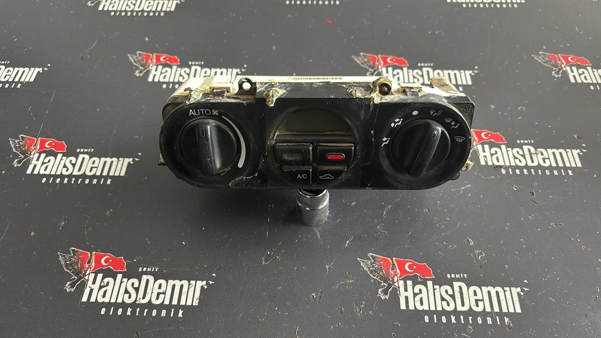 FORD MONDEO KLİMA KONTROL PANELİ 98BW19C933AB