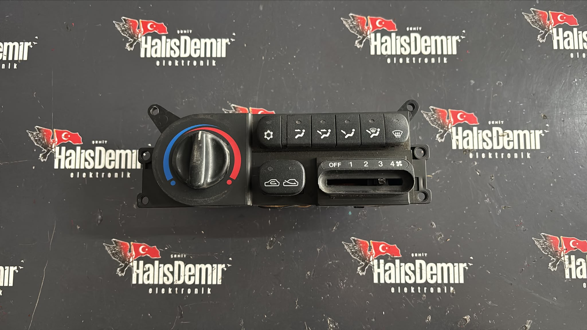 HYUNDAİ STAREX KLİMA KONTROL PANELİ 97260-4A360
