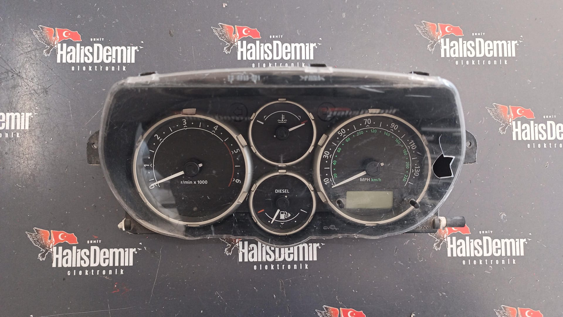 LAND ROVER FREELANDER KİLOMETRE SAATİ GÖSTERGE PANELİ LR0018-005