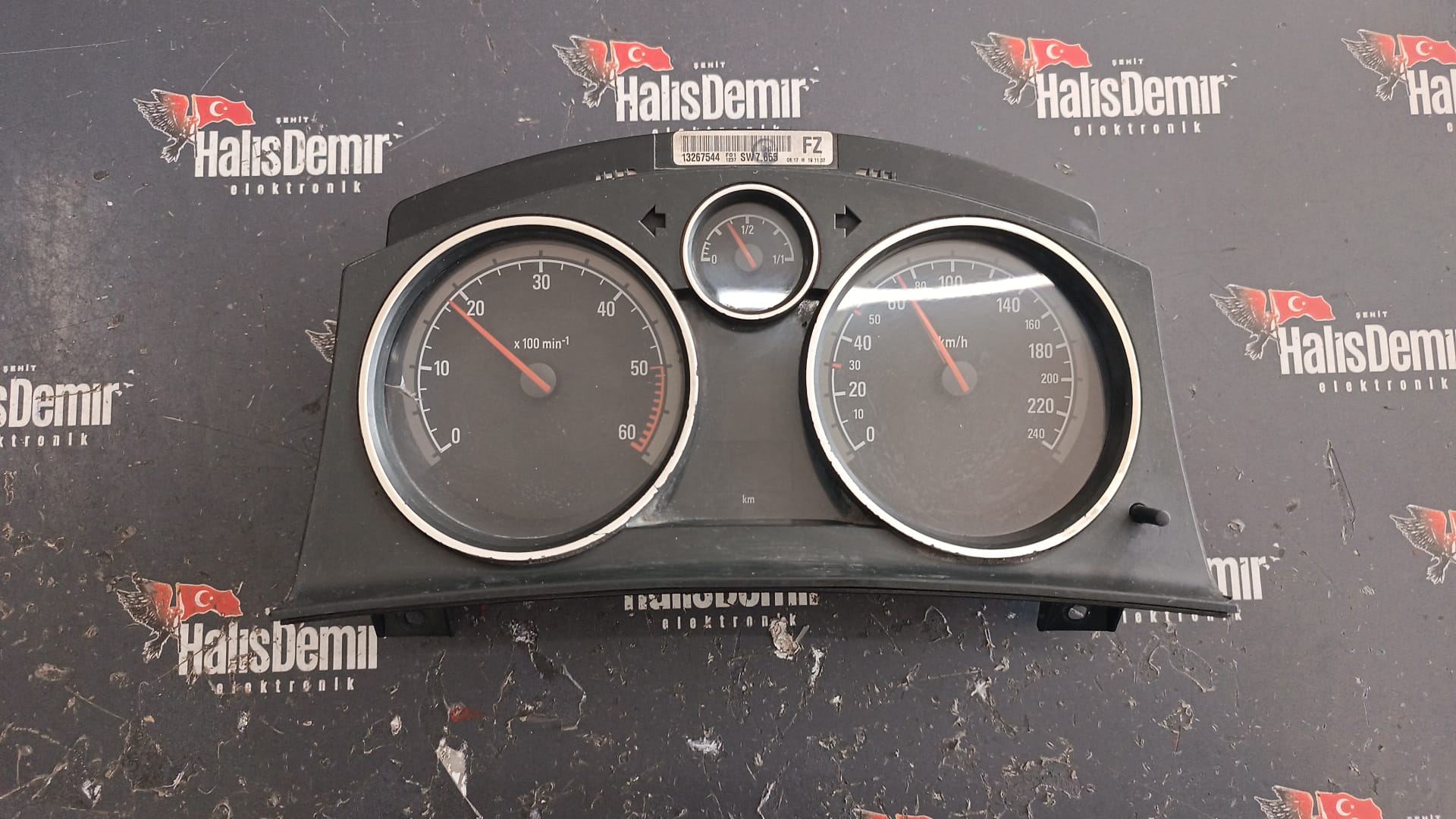 OPEL ASTRA H KİLOMETRE SAATİ GÖSTERGE PANELİ 13267544