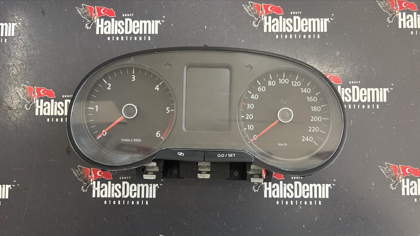 VOLKSWAGEN POLO KİLOMETRE SAATİ GÖSTERGE PANELİ A2C53332250