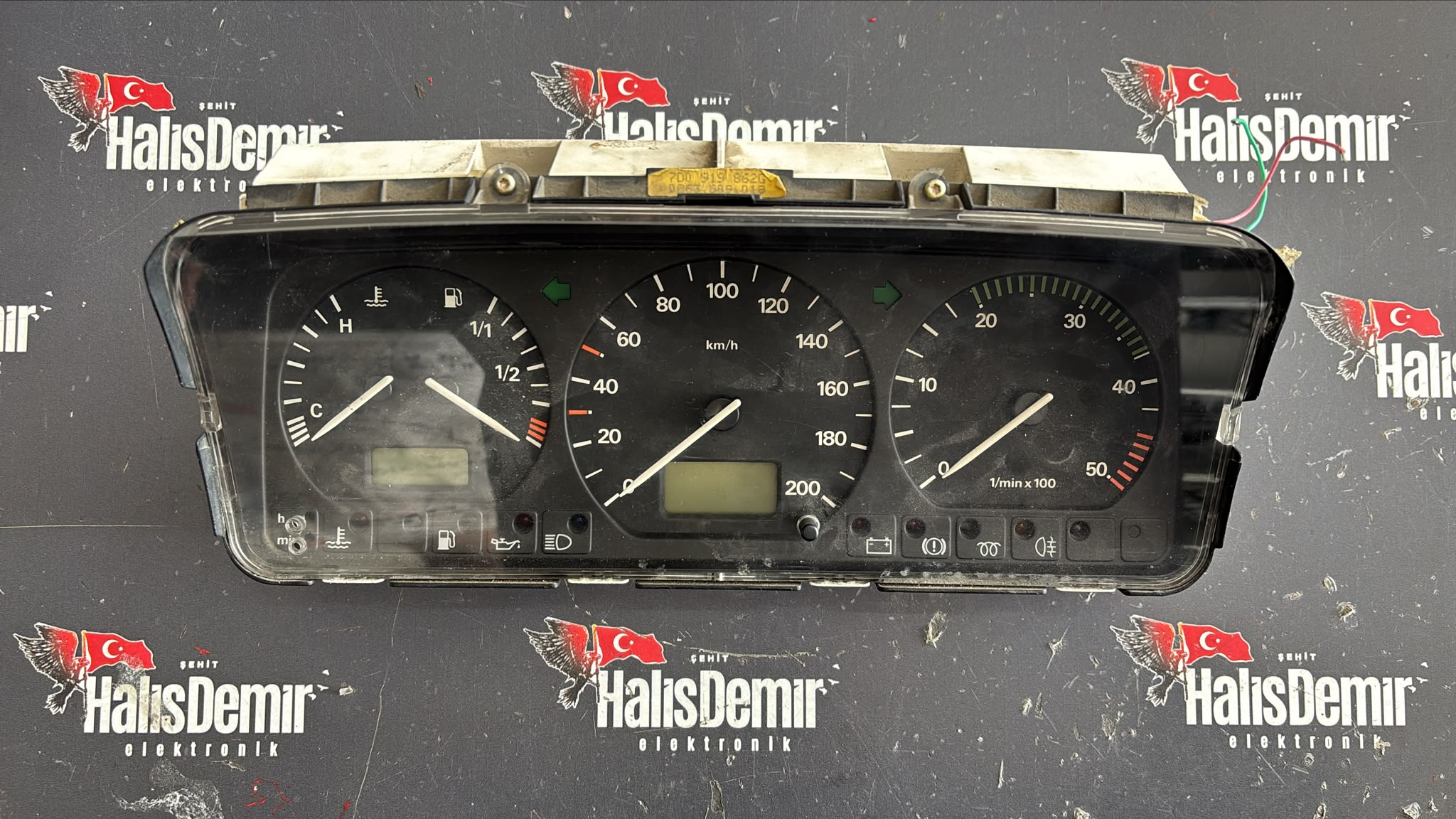 VOLKSWAGEN T4 KİLOMETRE SAATİ GÖSTERGE PANELİ 7D0919862G