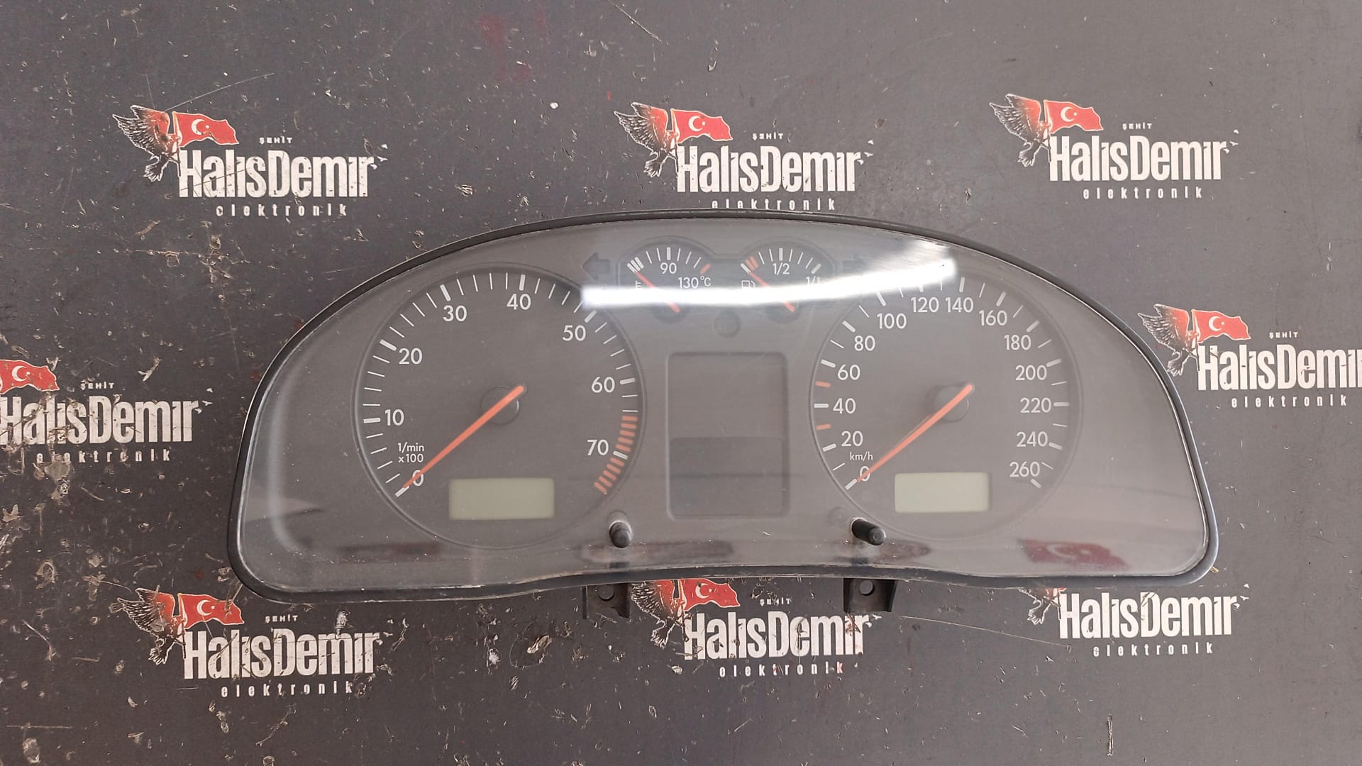 Volkswagen Passat B5 Benzinli Kilometre Saati Gösterge Paneli 3B0920822 110.008.961/016